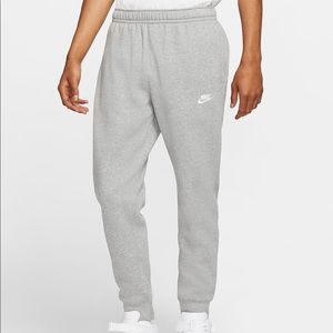 Men’s Nike Club Fleece Pants Size L